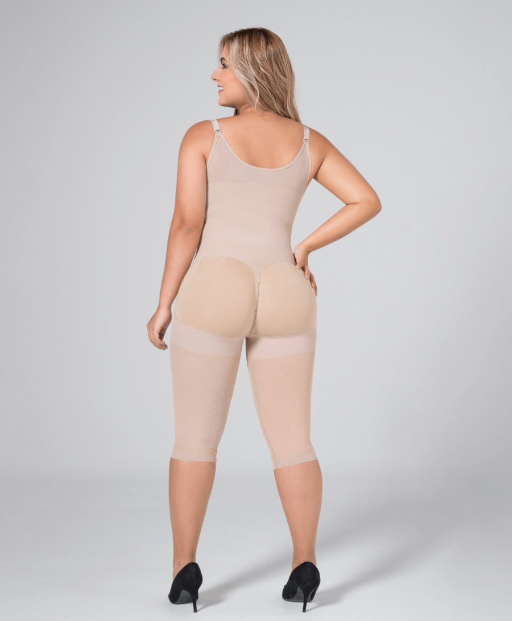 Faja Marilyn a la rodilla cubrimiento axilar. Referencia 022841beis y