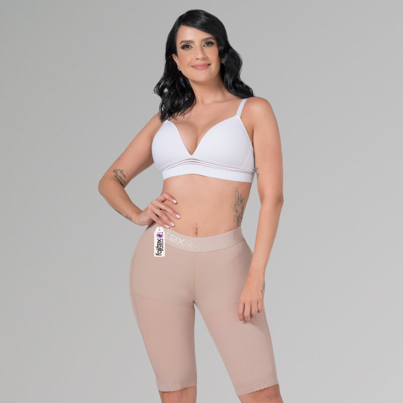 Capri a la cintura con levanta cola. Referencia 024550 Beis.